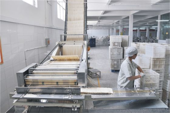 China Newest Type And Beat Taste Wheat Flour  lnstant Noodle Production Line supplier