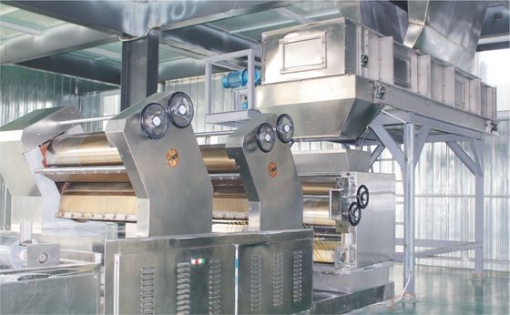 China Electric Instant Noodle Processing Line , 3 - 5T Weight Noodles Manufacturing Machine supplier