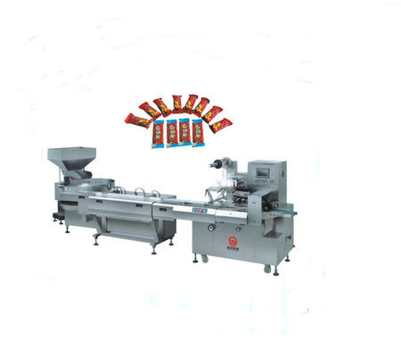 China Puffed Food Automatic Pillow Packing Machine 3 Phase 380V 50Hz Power Supply supplier