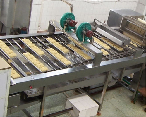 China Active Demand Electric Automatic Instant Noodle Making Machine Lines High Efficiency supplier