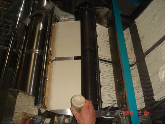 High Efficiency Fresh Noodle Making Machine Original Design Compact Structure supplier